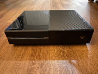 Xbox One (1st Gen) - 365 GB