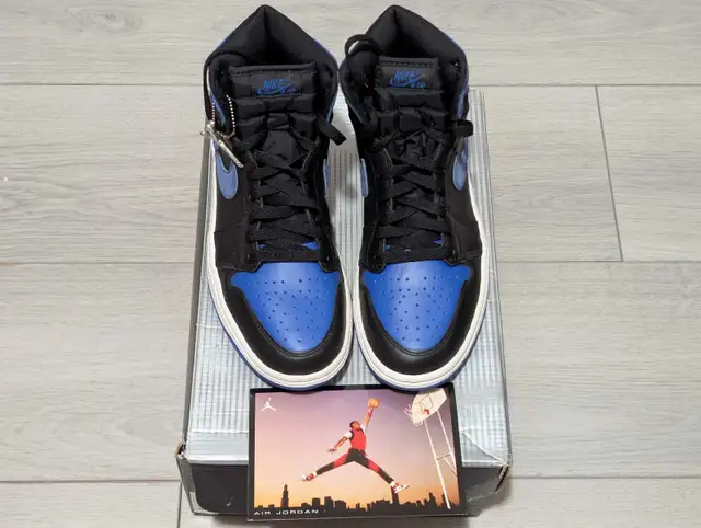 DS Nike Air Jordan "Royal" 1 High - 2001 - Size 9 in Men's Shoes in Mississauga / Peel Region - Image 3