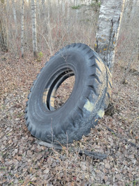 Large tire