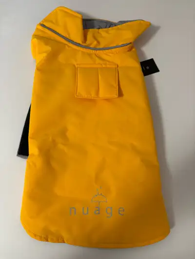 NEW WITH TAGS!! SIZE SMALL Stay warm and dry with this stylish raincoat by Nuage! Size chart in comm...