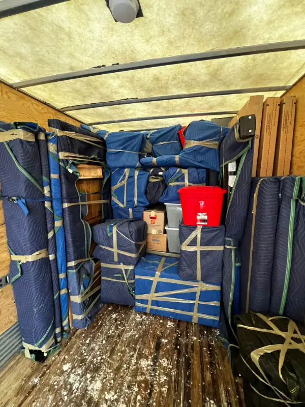 Maxx  YYC Last Minute Movers in Town $90 hourly 2 movers in Moving & Storage in Calgary - Image 7