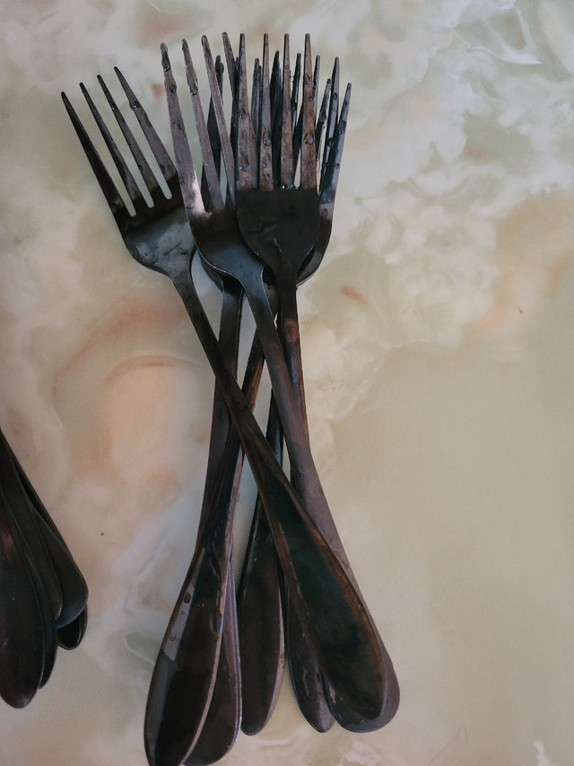 Black Cutlery set in Kitchen & Dining Wares in Red Deer - Image 4