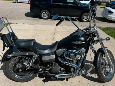 2007 Harley Street Bob, Excellent condition and well maintain. has never been stored outside. Comfor...