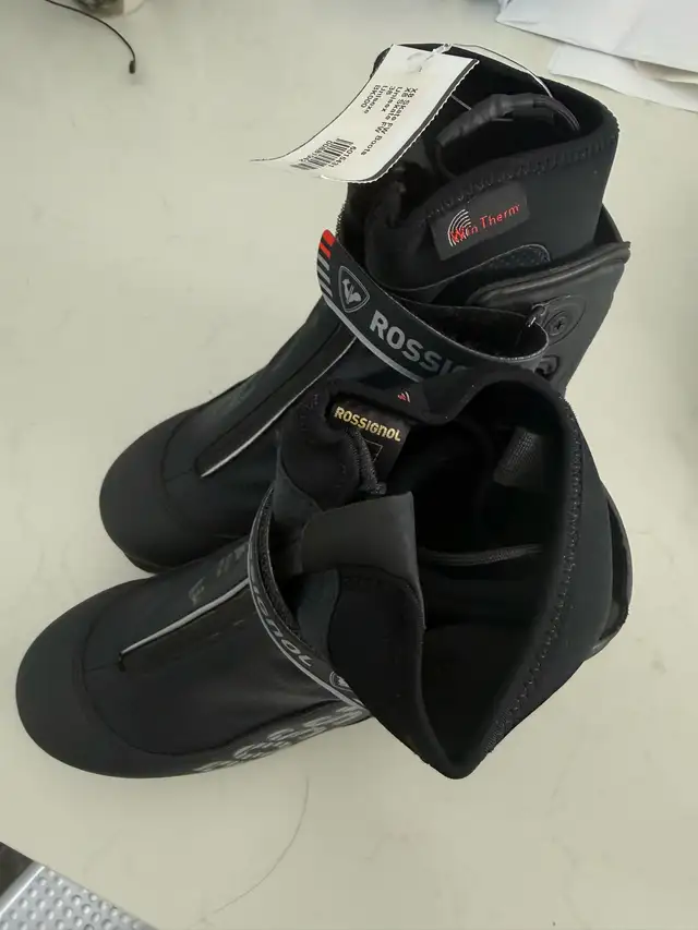 Rossignol cross country ski boot  in Ski in Edmonton - Image 3
