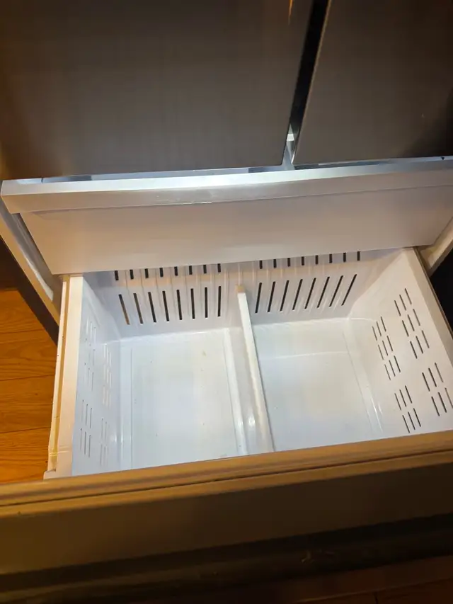 réfrigérateur Samsung in Refrigerators in Laval / North Shore - Image 6