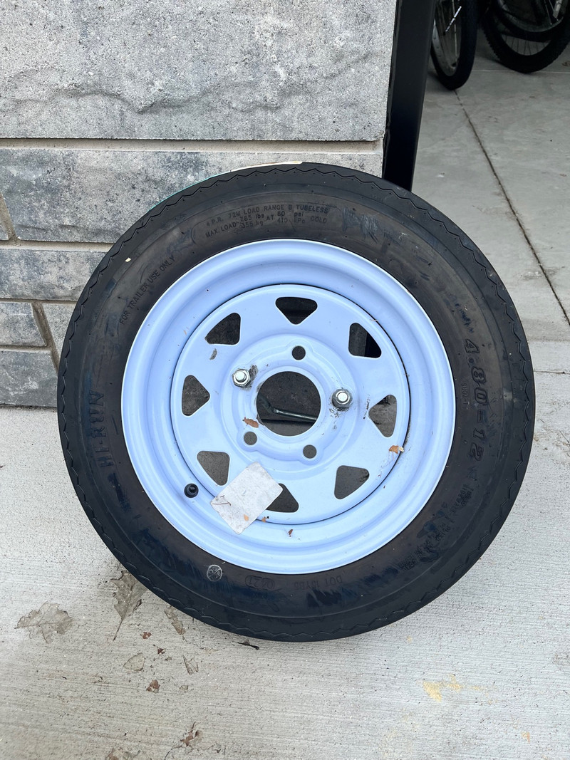 Trailer tire Cargo & Utility Trailers Sarnia Kijiji