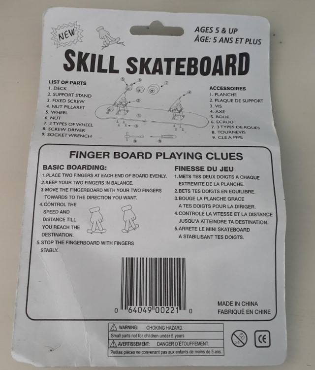 Vintage Fingerboard Skill Skateboard new in package with extras in Arts & Collectibles in Markham / York Region - Image 4