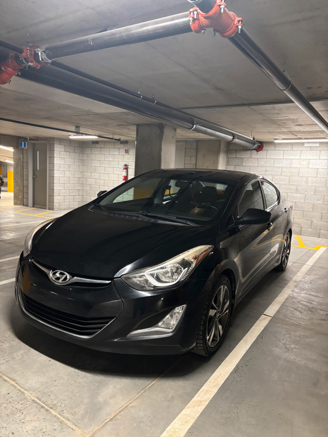 Hyundai Elantra 2015 automatic affordable car dans Autos et camions  à Ville de Montréal - Image 2