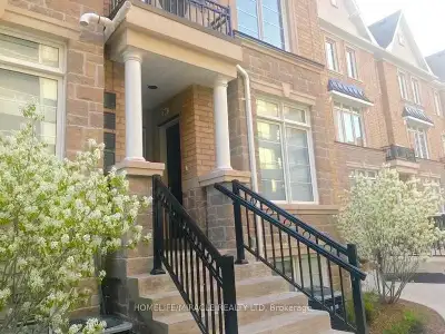 This modern, two-story stacked townhouse, years old is conveniently located near Yonge/Finch, adjace...