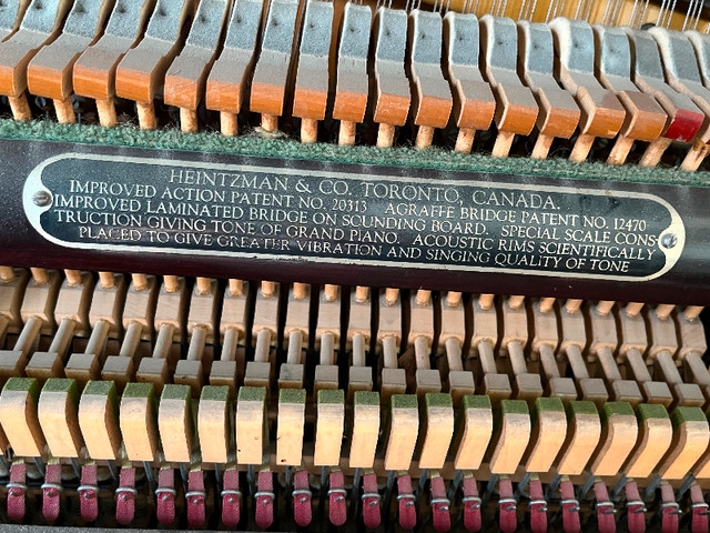 Heintzman and Company Upright Piano in Pianos & Keyboards in Pembroke - Image 2