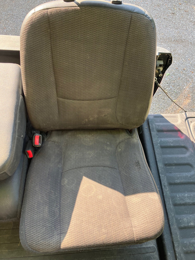 Dodge Ram seats in Auto Body Parts in Chatham-Kent - Image 2