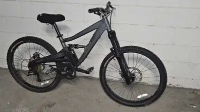 full suspension Specialized Neron DH mountain bike/velo montagne, View more
