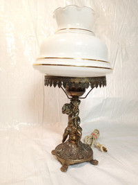 Vintage Brass Cherub Lamp Classic Parlor Lamp-Table Lamp