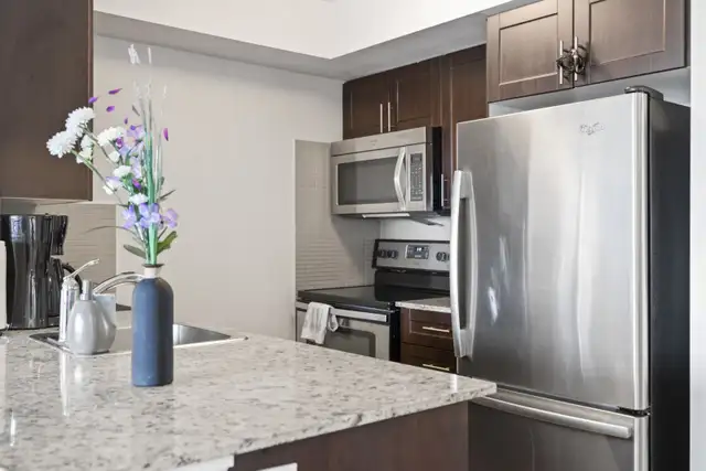 Furnished 2BR Condo – Short-Term Stay – Parking, Pool & Gym in Ontario in Canada - Image 5