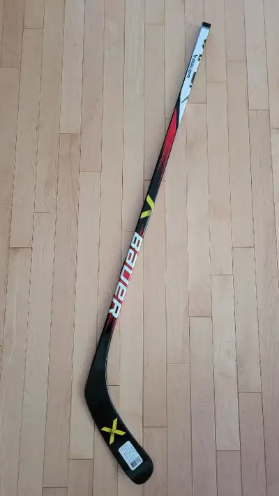 NEW JUNIOR BAUER VAPOR TYKE 42" HOCKEY STICK, View more
