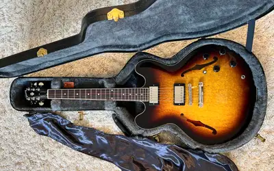 Gibson ES-335 Birdseye top RARE, View more