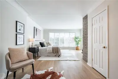 Grand Room for Rent –Twice the size of a regular master bed room- Right Opposite Mohawk College & St...