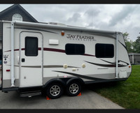 Jayco Hybrid Trailer 