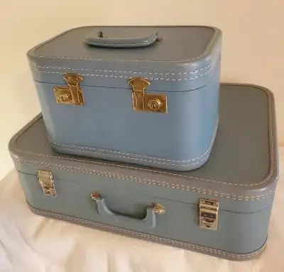 Vintage Luggage $80 2 pcs