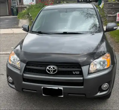 2010 Toyota RAV4 Sport V6 AWD - Grey Selling my 2010 Toyota RAV4 Sport V6 AWD in grey. Very reliable...