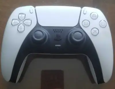 Used Genuine PS5 Dualsense White Wireless Controller, View more