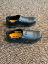 Dakota safety shoes size 8