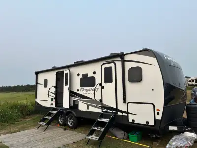 2024 Flagstaff 26BHW. Bunkhouse, recliners, master bedroom with closet, slide toppers, thermal windo...