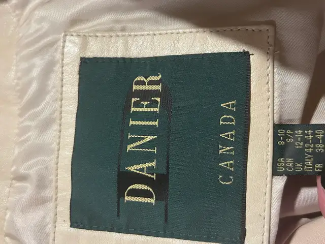 leather women’s coat and jacket in Women's - Tops & Outerwear in City of Toronto - Image 7