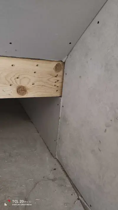 Luna Drywall is looking for drywallers with some experience, transportation required. Lots of work ....