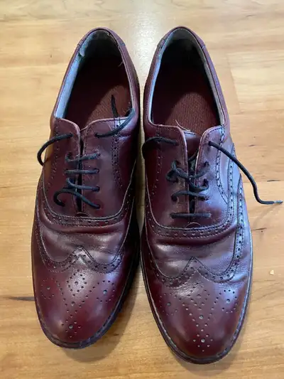 Rockport dress shoes - size men’s 7 US, View more