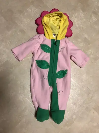 Old Navy Flower Sleeper 0-3 month $6, View more