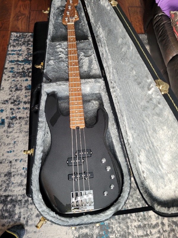 Charvel san dimas pro mod bass guitar. Guitars Ottawa Kijiji