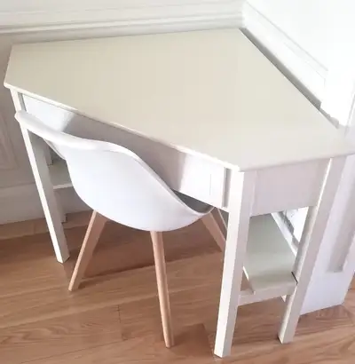Corner table & chair, View more