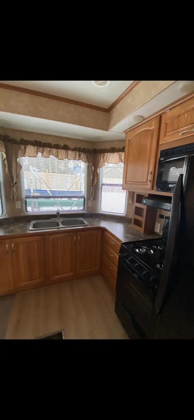 Buck lake lot For Sale in Land for Sale in Edmonton - Image 7