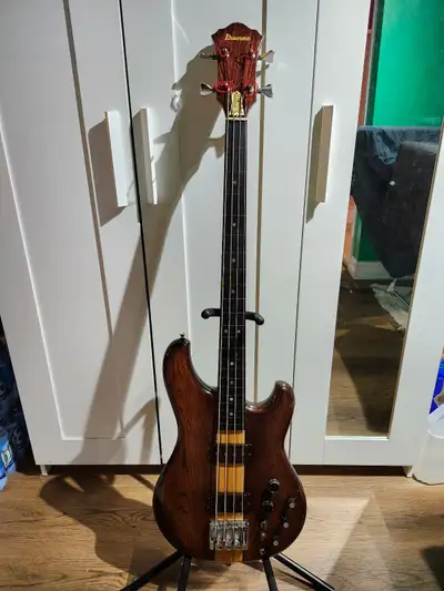 Ibanez 1979 Musician Bass MC900-DS, View more