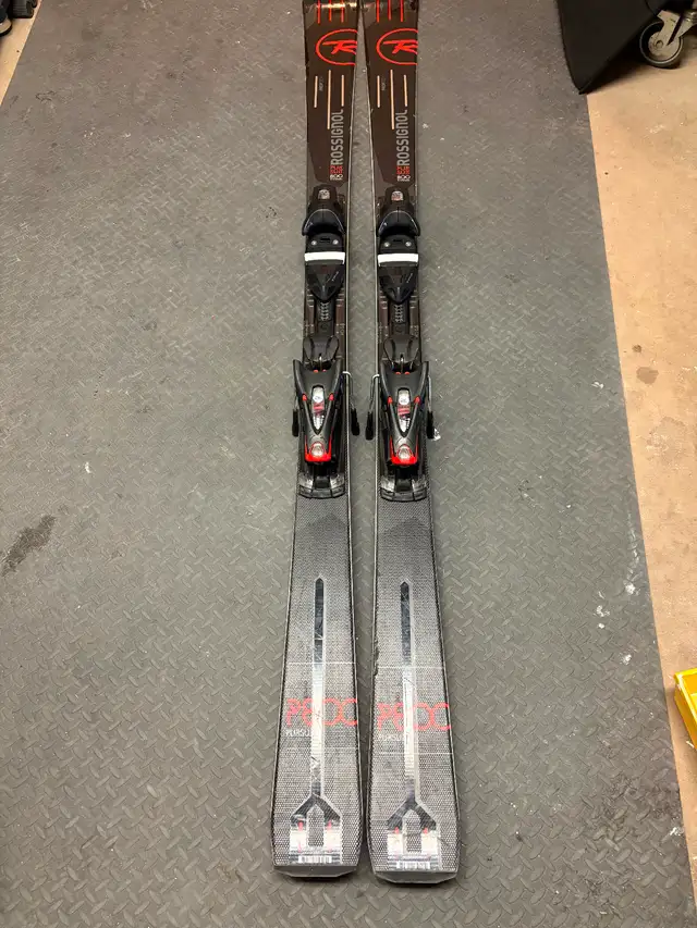 Rossignol P 800 race/carve skis in Ski in Lethbridge - Image 2