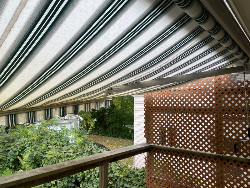 Awning decent shape Patio & Garden Furniture London Kijiji