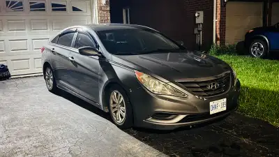 Selling my 2012 Hyundai Sonata. Reliable daily driver that runs and drives well. Great on fuel and c...