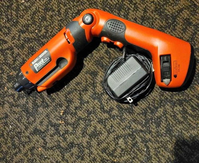 Black and decker pivot screwdriver with tape measure in Power Tools in Belleville