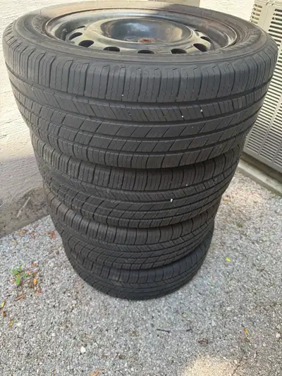 Set of 4 Used Michelin Tires All Season Great Shape, 80% left On rims 5x114.3 off a Honda cash and c...