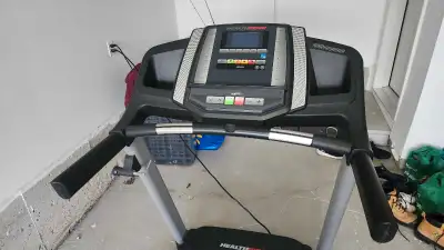 Has barely been used in excellent condition Selling it very cheap because I need it out of the house