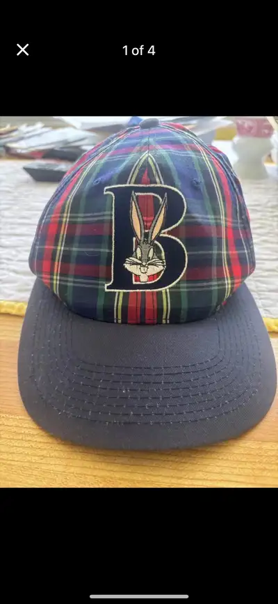 Bug’s Bunny Adjustable Hat With Pin Looney Tunes Vintage, View more