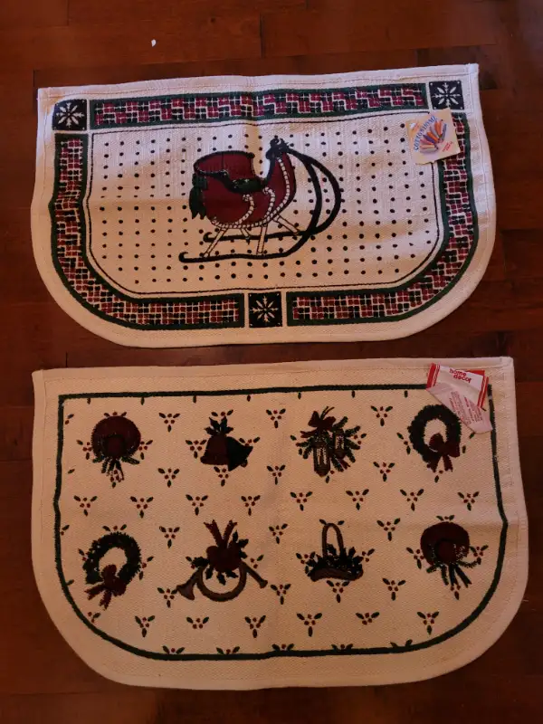 Christmas Accent Floor Rugs (EACH) in Holiday, Event & Seasonal in Markham / York Region - Image 2