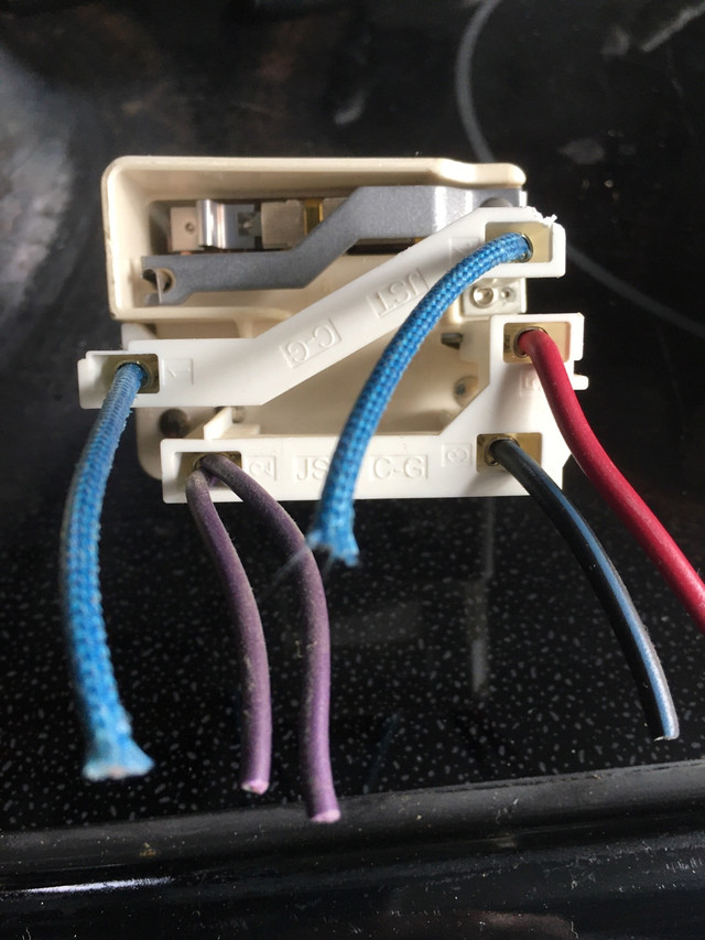 Range/stove parts: burner control switches in good working c in Stoves, Ovens & Ranges in Oshawa / Durham Region - Image 2