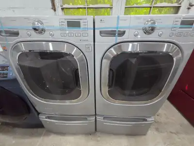 LARGE SQUARE WASHER ELECTRIC DRYER W/ pedistal, View more