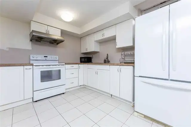 1 Bedroom Basement Apartment Available for rent Ready to Move In