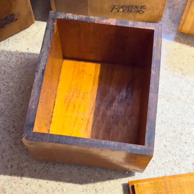 Vintage BarboMaid Wood Containers in Kitchen & Dining Wares in Mississauga / Peel Region - Image 8