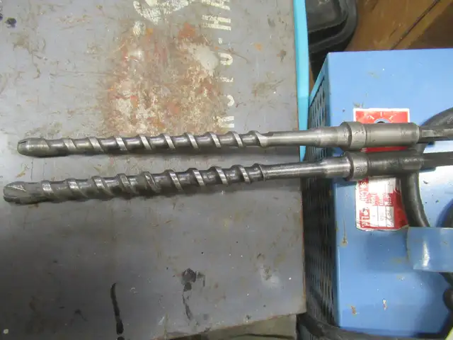 Skil Roto-Hammer Drill in Power Tools in Calgary - Image 7