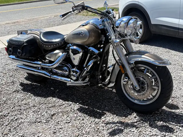 2004 Yamaha Silverado Roadstar in Street, Cruisers & Choppers in Peterborough - Image 5