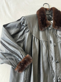 Vintage Leather jacket with fur and suede details